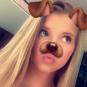 Meet your Posher, Savanna